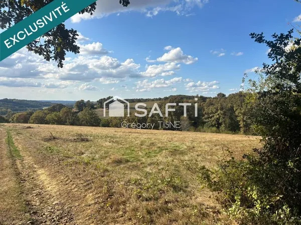 Vaste terrain agricole de 1.4 hectare