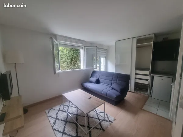 STUDIO MEUBLE av parking
