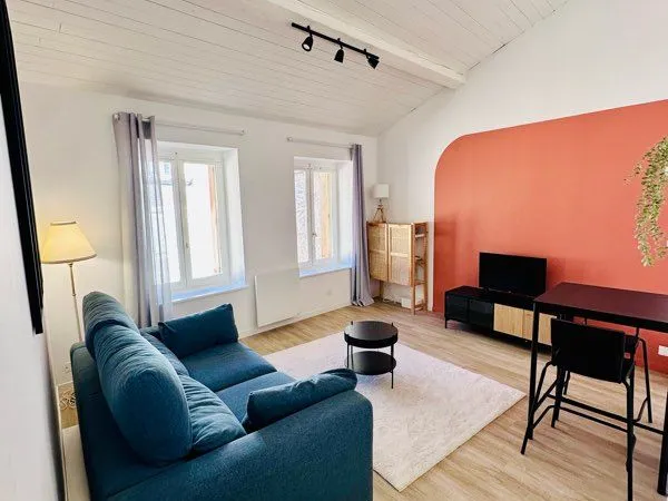 Appartement T2 meublé entièrement rénové - Fibre et TV incluses - Morez