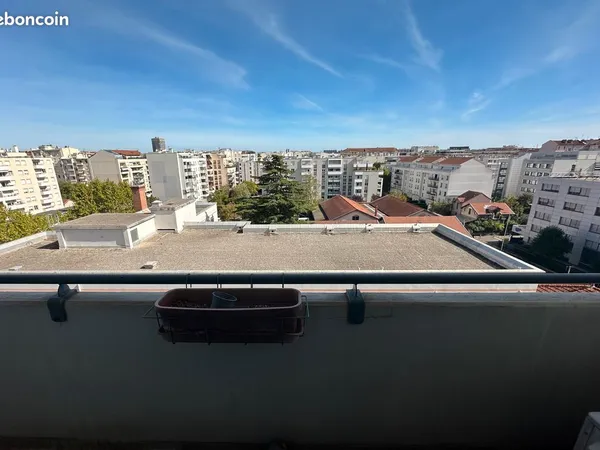 Appartement 63m², 4 pièces, étage7/7 Monplaisir 8e