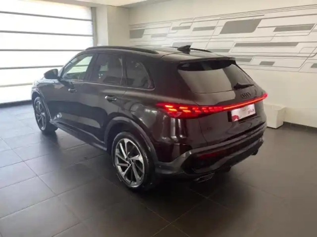 Audi Q5 2.0 e-hybrid 367ch s line quattro s tronic 7 — photo 5