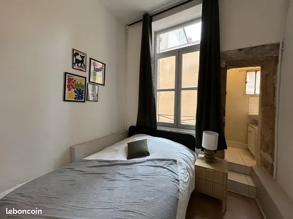 Chambre 1 pièce 12 m²