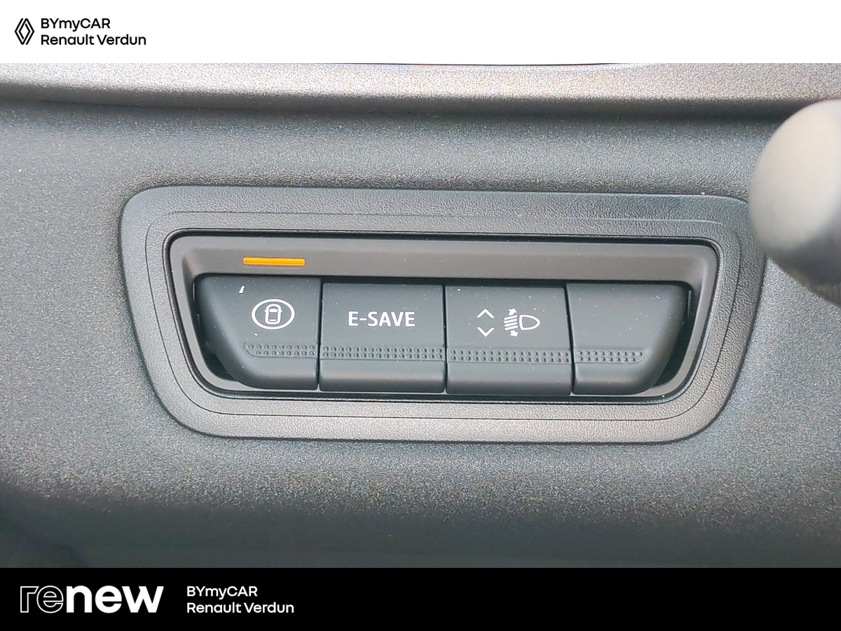 Renault Captur E-Tech full hybrid 160 ch — photo 17