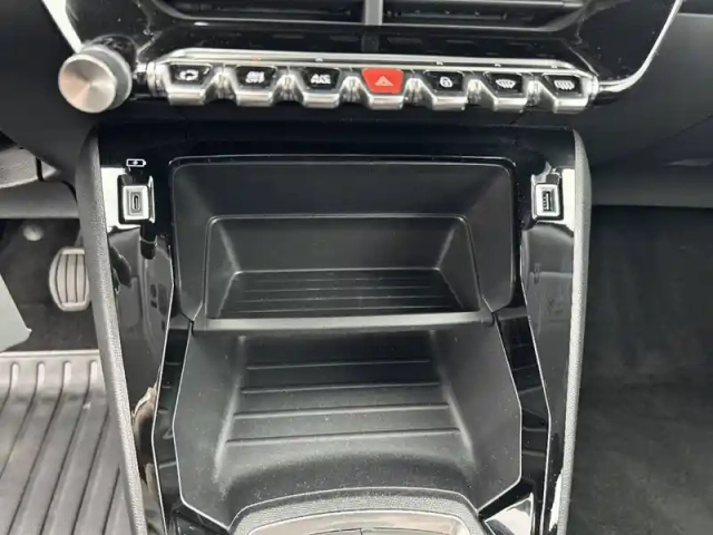 Peugeot 2008 puretech 100 s&amp;s bvm6 — photo 90