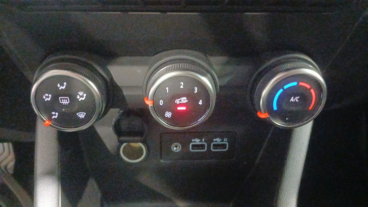 Renault Clio TCe 90 ch GSR2 — photo 18