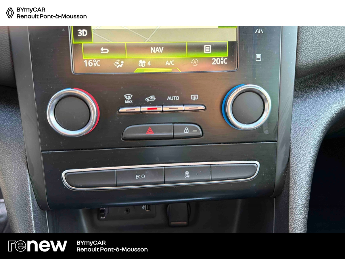 Renault Mégane IV Berline TCe 140 FAP — photo 21