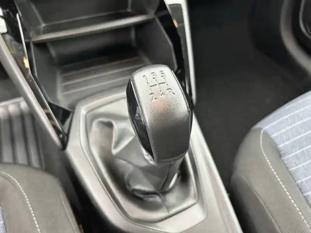 Peugeot 208 puretech 75 s&amp;s bvm5 — photo 14