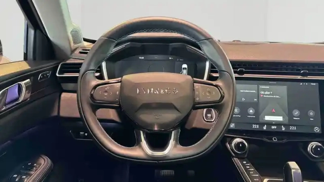 Lynk&Amp;Co 01 1.5 phev 261 ch dcth7 — photo 19