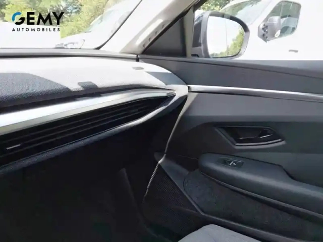 Renault Megane e-tech ev60 220 ch super charge — photo 33