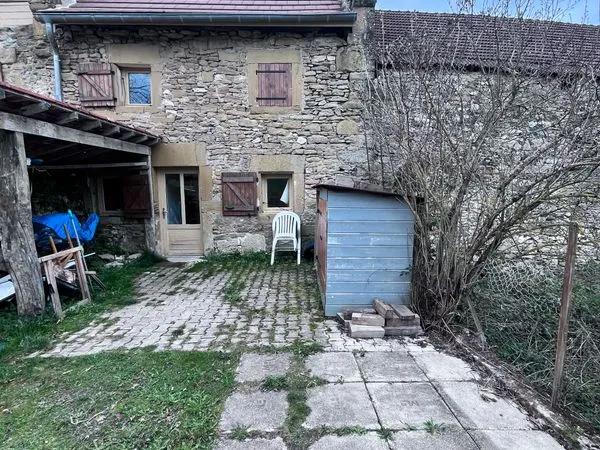 A LOUER appartement T3 avec jardin