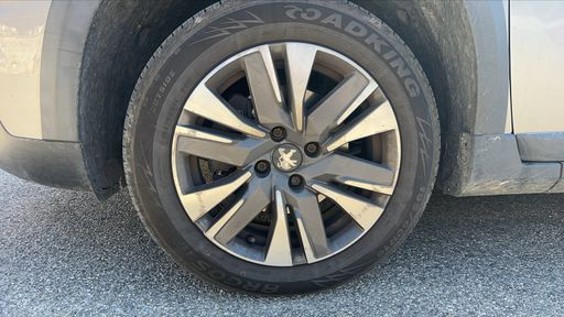 Peugeot 2008 1.2 PureTech 110 EAT6 - Allure – 2018 – 97986 km – Essence – Boîte Automatique — photo 10