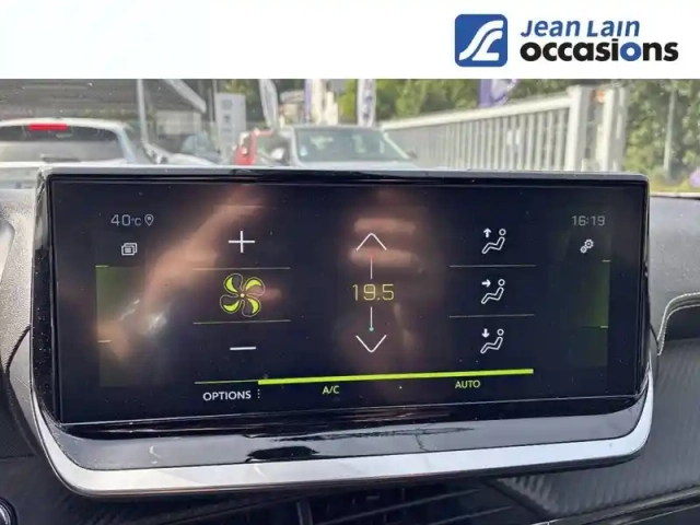 Peugeot 2008 puretech 130 s&amp;s eat8 — photo 15