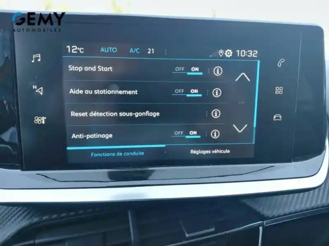 Peugeot 208 puretech 100 s&amp;s eat8 — photo 15