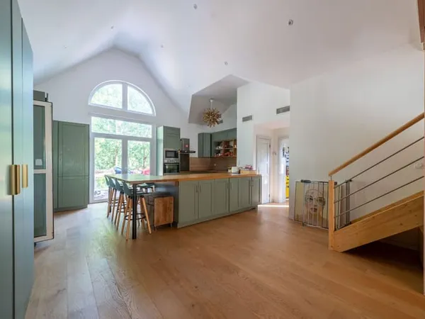 Maison 6 pièces 159 m²