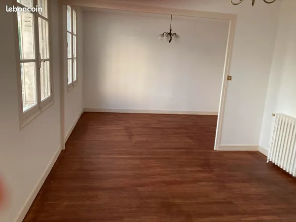Loue F2 avec salon + salle à manger + chambre
