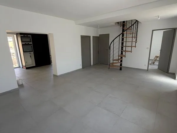 Maison 5 pièces 140 m²