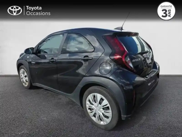 Toyota Aygo x 1.0 vvt-i 72ch dynamic s-cvt my24 — photo 2