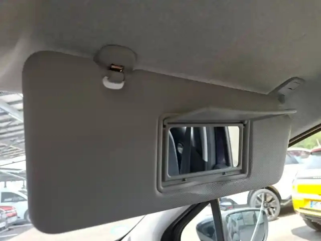 Renault Zoé zoe r110 - my22 — photo 36