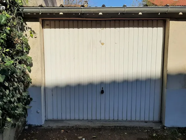 Box sécurisé pour stockage ou parking/garage