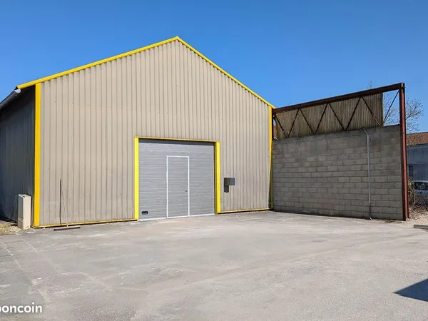 Entrepôt 235 m² Bourg en Bresse