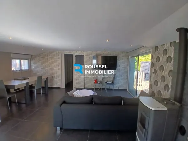 ARNAGE MAISON DE PLAIN-PIED AVEC GARAGE ET JARDIN CLOS