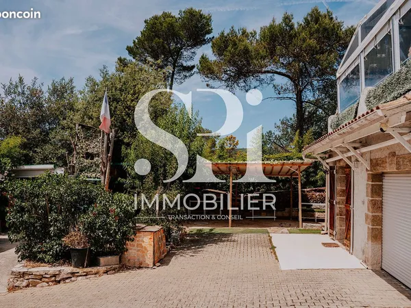 Propriété 3 pièces 110 m²