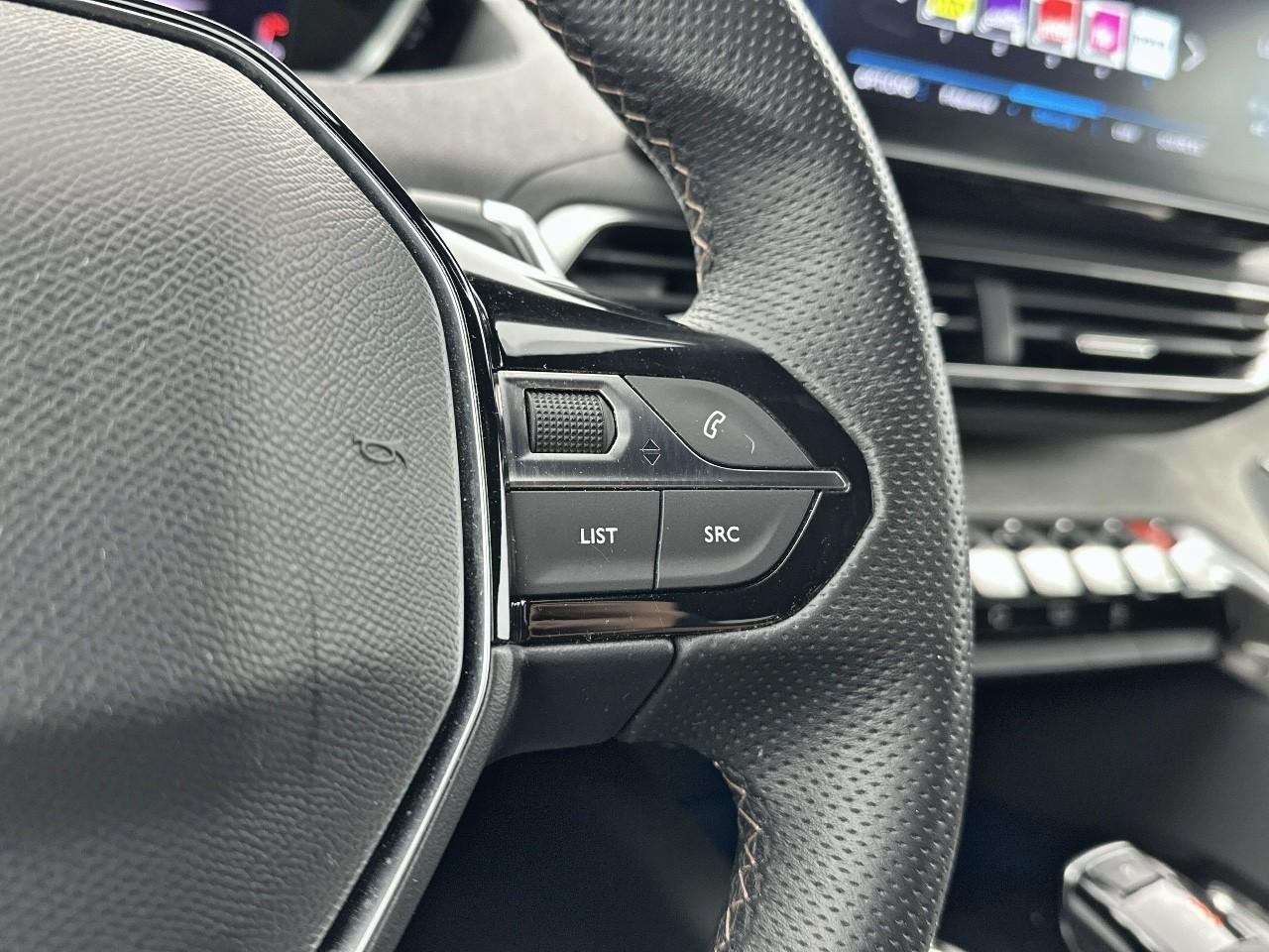 Peugeot 3008 puretech 130ch s&s eat8 gt — photo 18