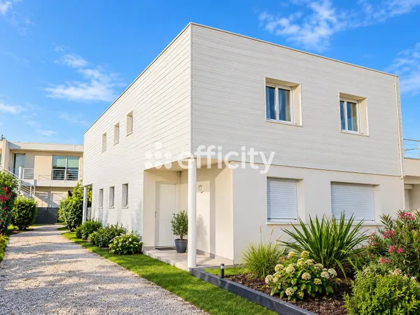 Immeuble 8 pièces 217 m²
