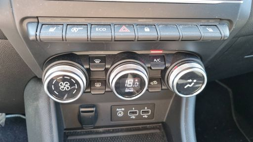 Renault Captur 1.0 TCe 90 - Intens – 2021 – 46770 km – Essence – Boîte Manuelle — photo 12