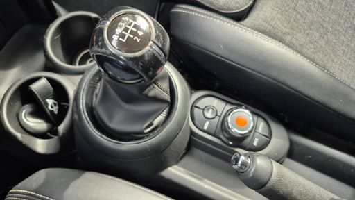 Mini Mini 2.0  Cooper 192 - S – 2018 – 155760 km – Essence – Boîte Manuelle — photo 20