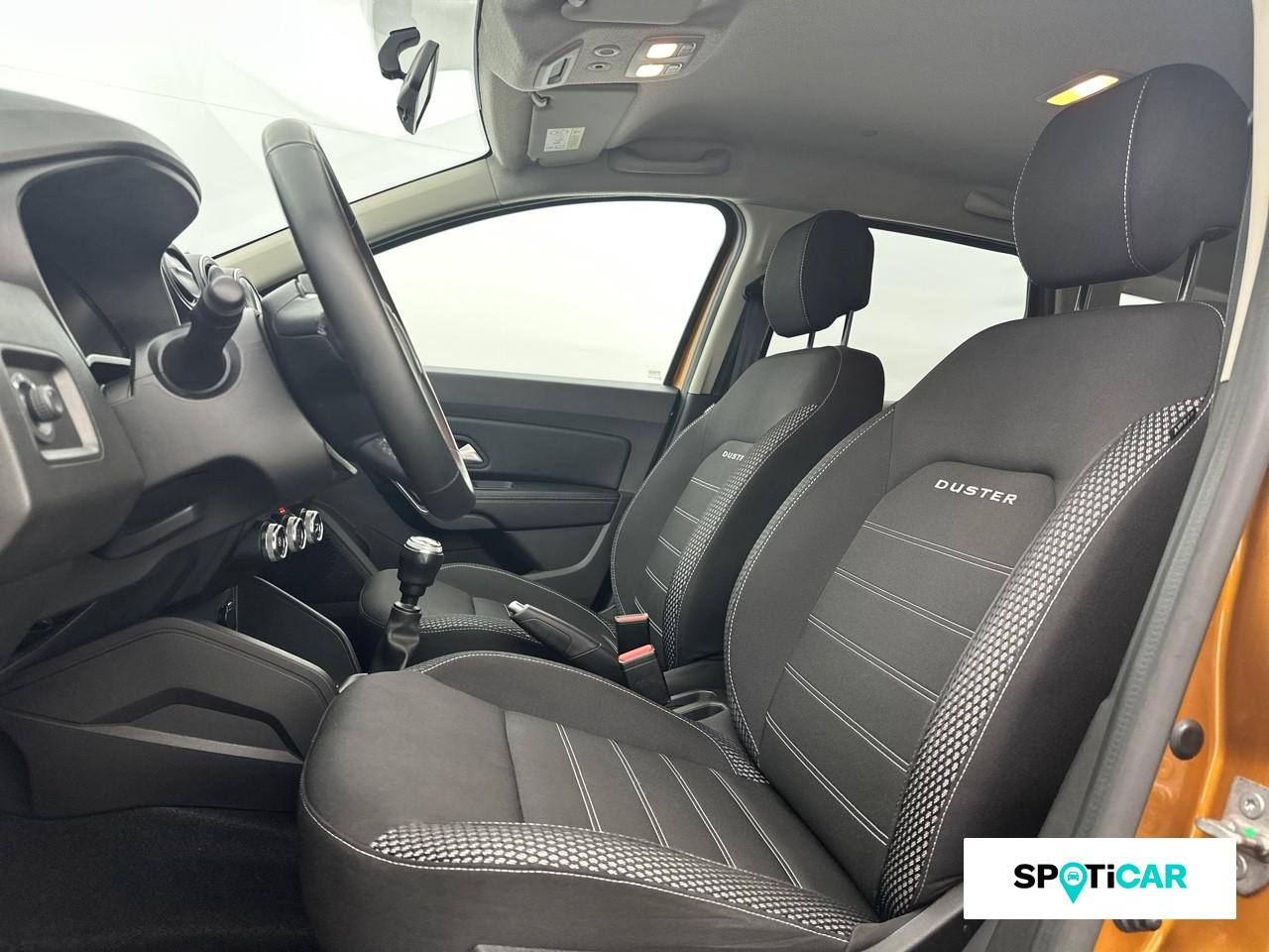 Dacia Duster 1.5 blue dci 115ch prestige 4x4 — photo 9