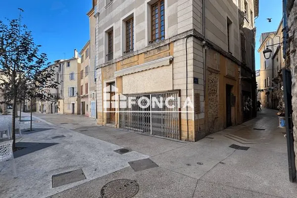 Local 1 pièce 37 m²
