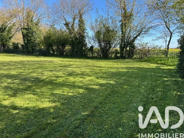 Terrain 975 m²