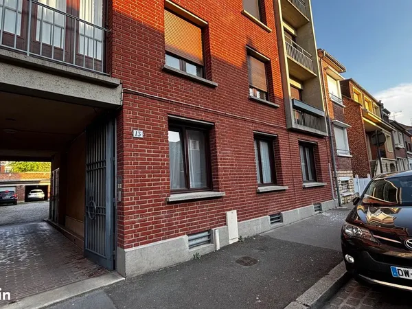 Loue appartement Centre-ville 60M2 proche mairie