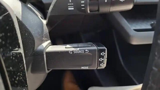 Renault Megane e-tech ev60 220 ch optimum charge — photo 35