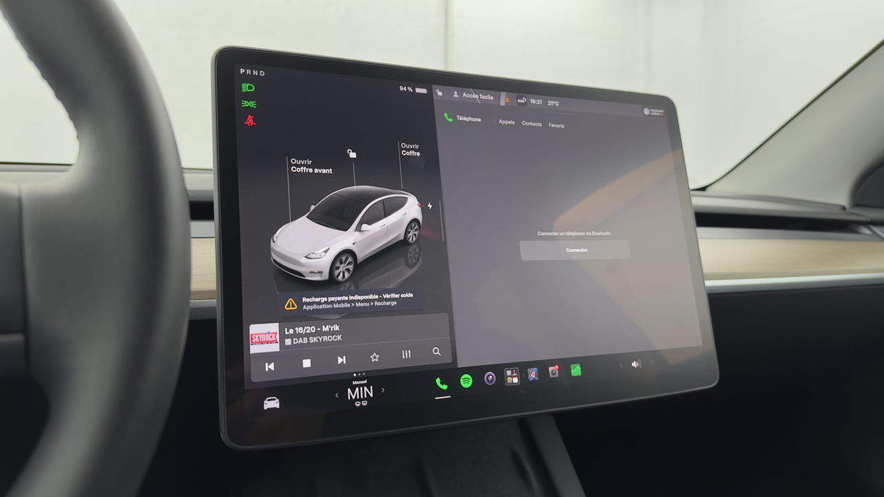 Tesla MODEL Y Standard RWD — photo 24