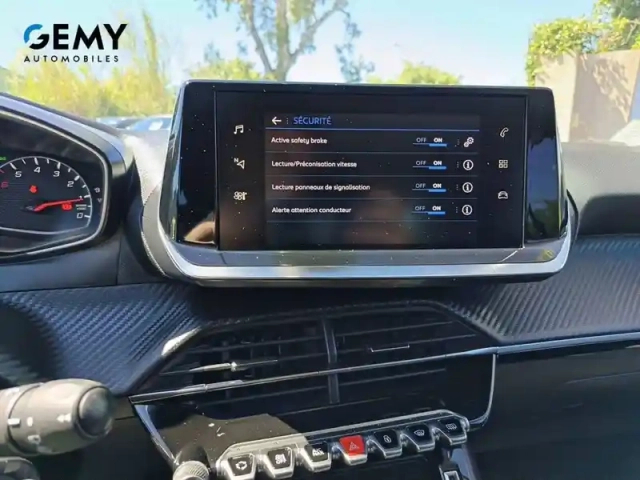 Peugeot 208 puretech 75 s&amp;s bvm5 — photo 20
