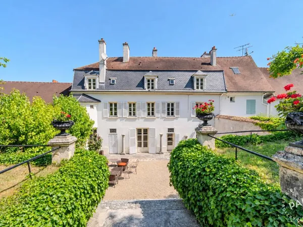 Maison 10 pièces 309 m²