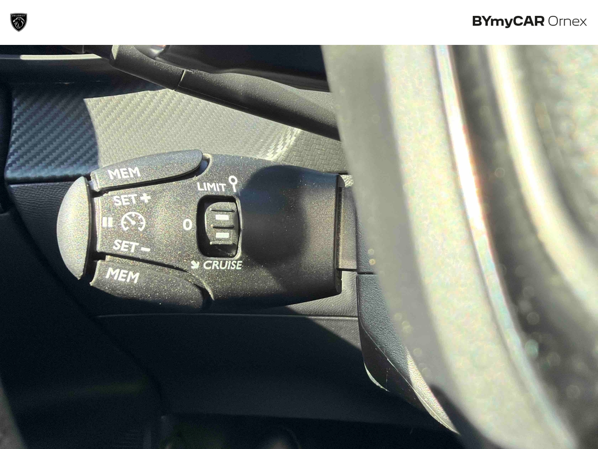 Peugeot 2008 PureTech 130 S&amp;S EAT8 — photo 26