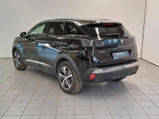 Peugeot 3008 1.2 puretech 130ch s&amp;s allure eat8 — photo 4