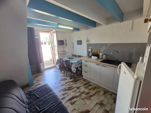 A vendre maisonnette avec garage