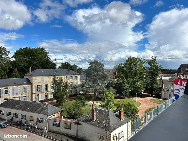 Appartement 4 pièces 148 m²
