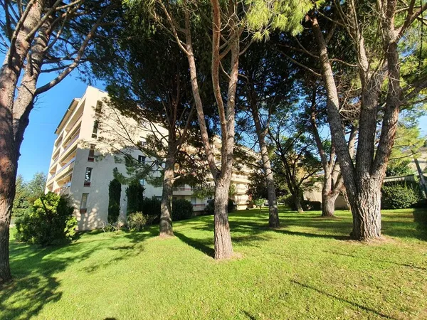 Résidence centre ville de Montelimar avec ascenceur