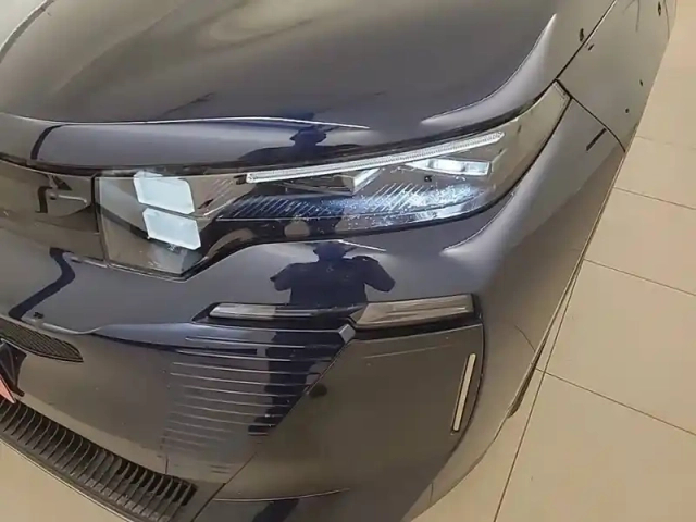 Citroën C5 Aircross hybride 145 ch e-dcs6 — photo 16