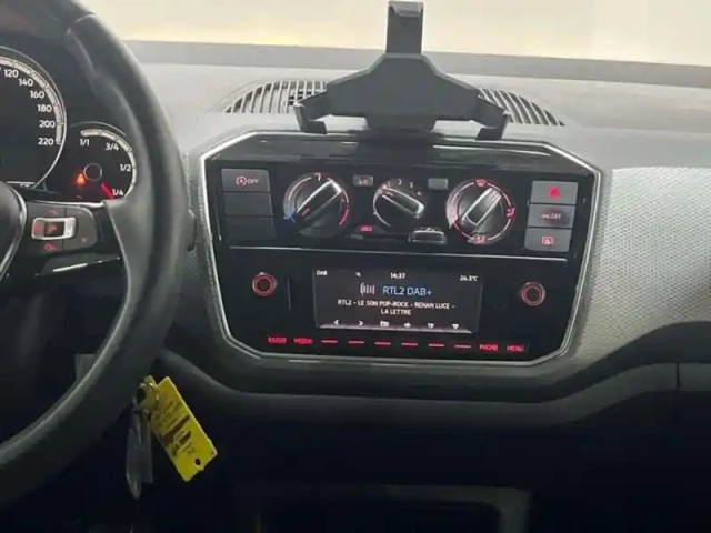 Volkswagen Up ! 2.0 1.0 65 bluemotion technology bvm5 active — photo 10