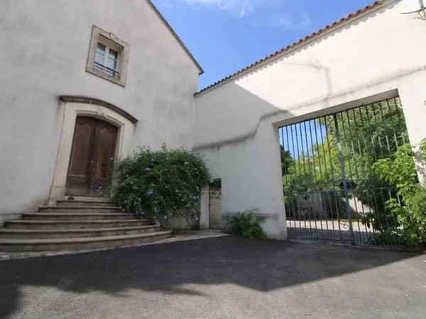 Maison 30 pièces 600 m²
