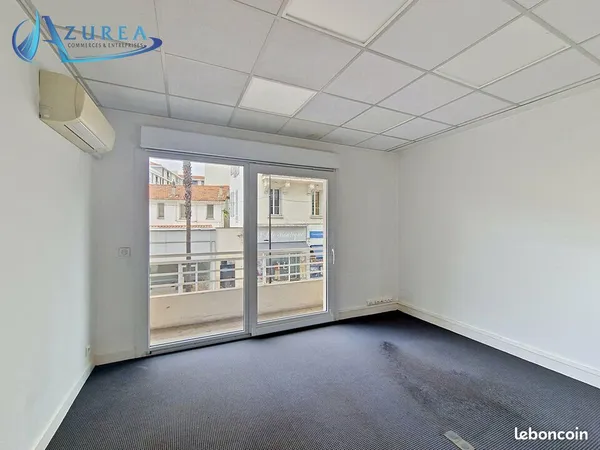 Bureaux 96 m² ANTIBES