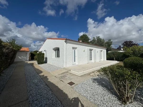 VAUX SUR MER