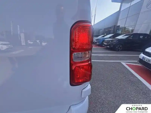Opel Vivaro fgn sportive diesel 180 ch m automatique — photo 23