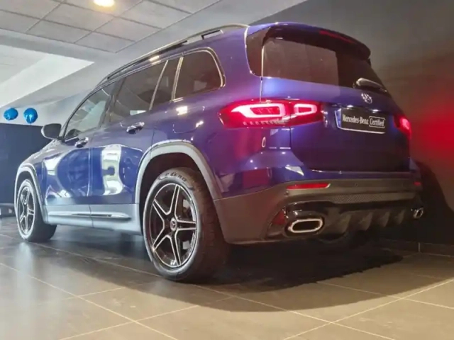 Mercedes Glb 200 d amg line — photo 10